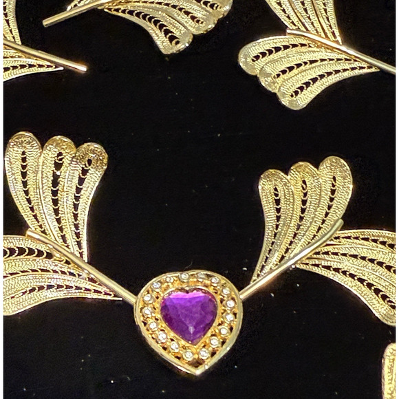 2 lb 4 oz Vintage Craft Jewelry Lot Gold Tone India Parts Beads Wings and Repair - Picture 16 of 16